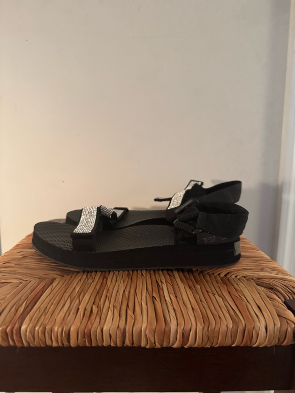 Time and Tru Black Sandals with Silver Rhinestone Straps size 8